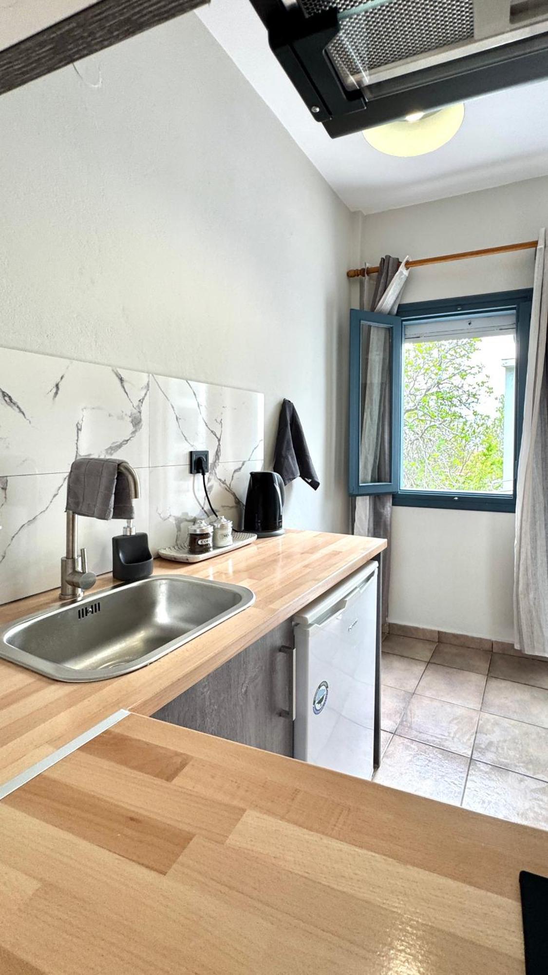 Melinda'S Cozy Apartments Plomari Zewnętrze zdjęcie